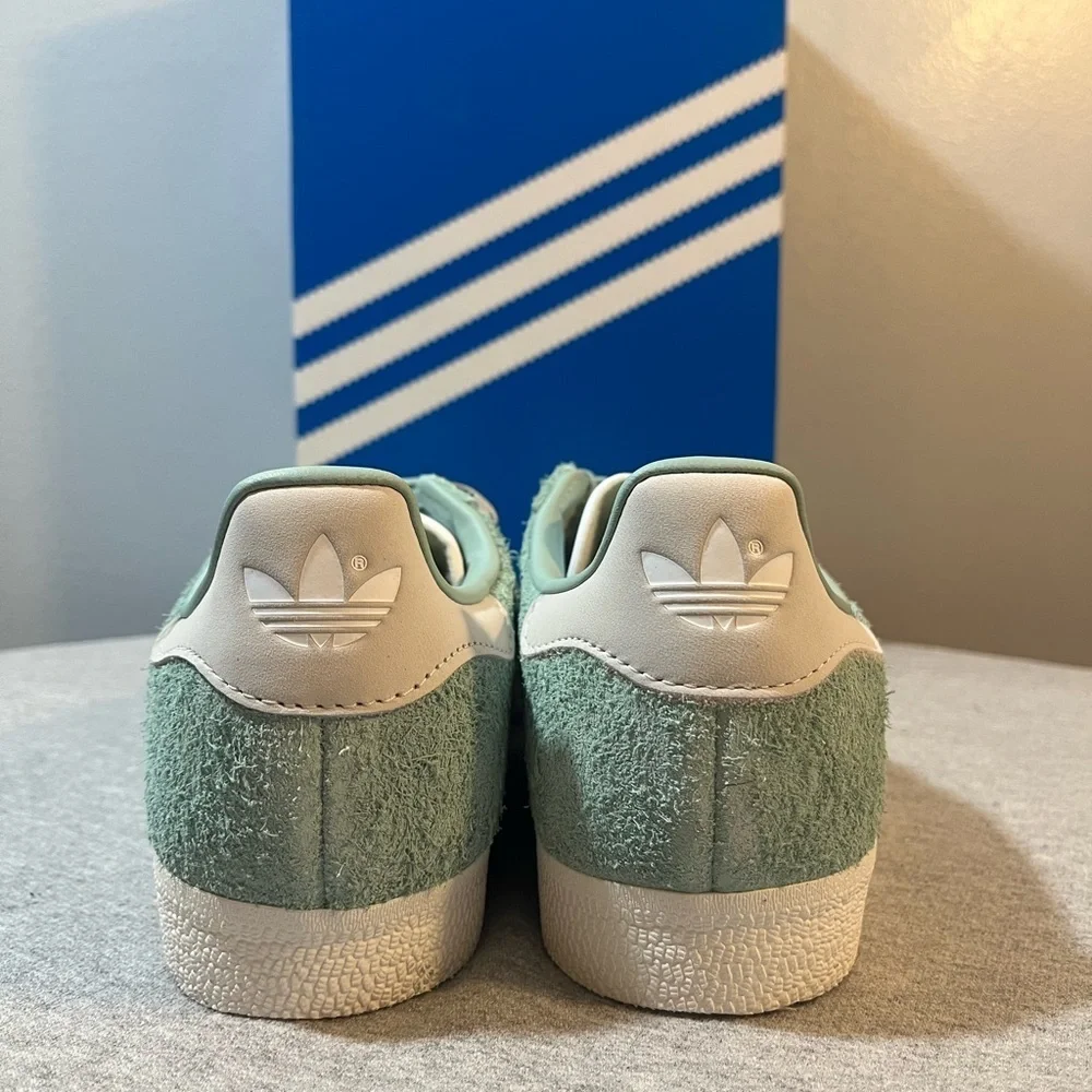 Adidas Classic Gazelle Suede Sneaker Hazy Green Women's Shoe Size 7 IG4393 - Picture 5 of 12